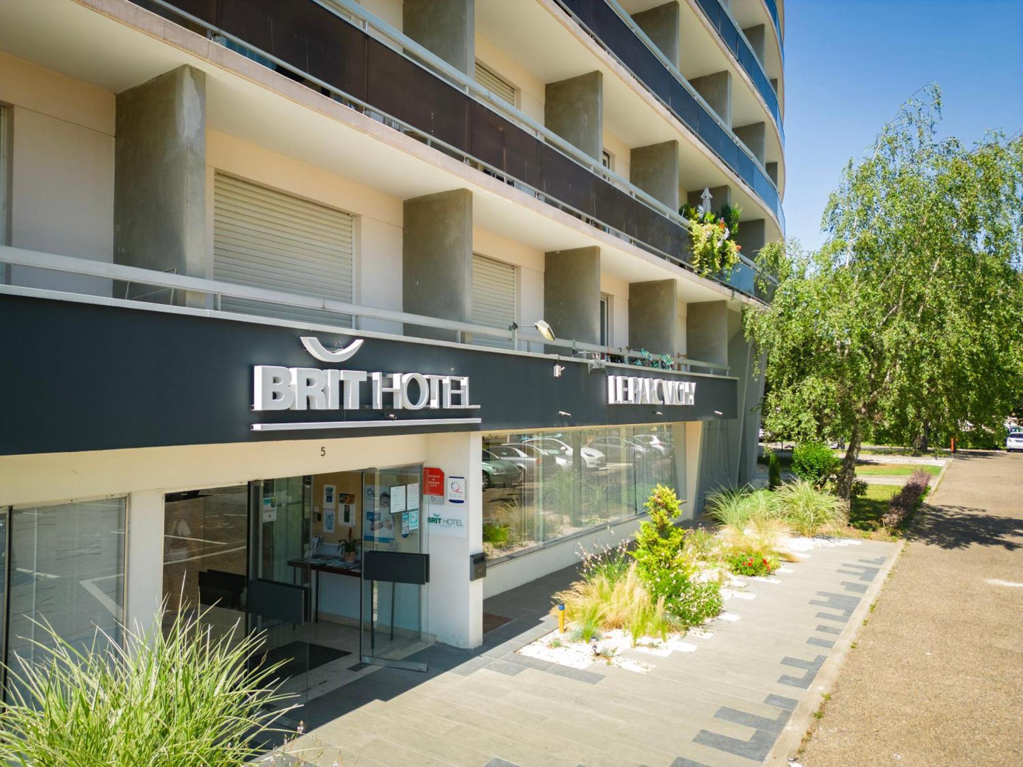 Brit Hotel Le Parc Vichy Bellerive-sur-Allier Buitenkant foto
