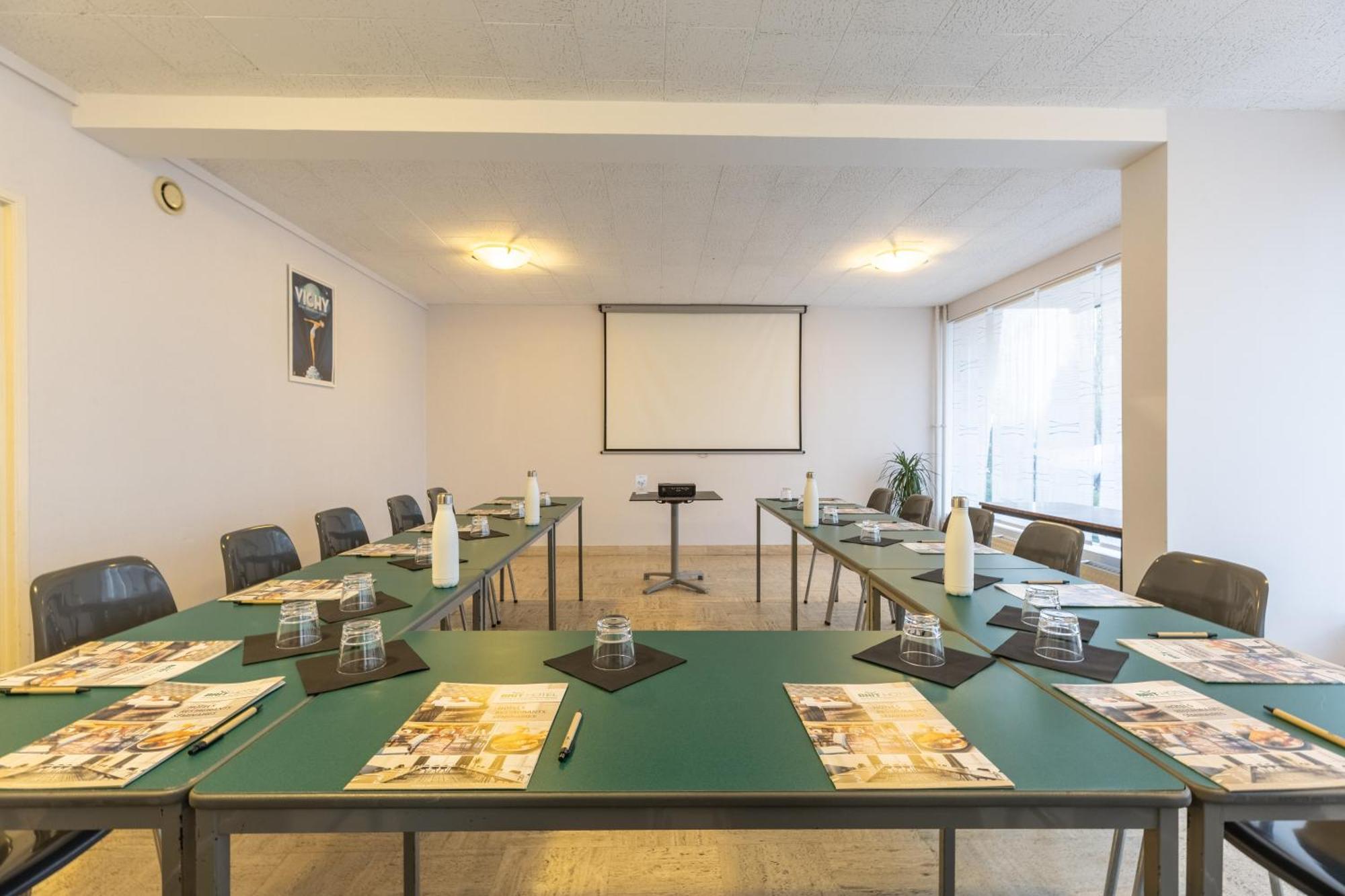 Brit Hotel Le Parc Vichy Bellerive-sur-Allier Buitenkant foto