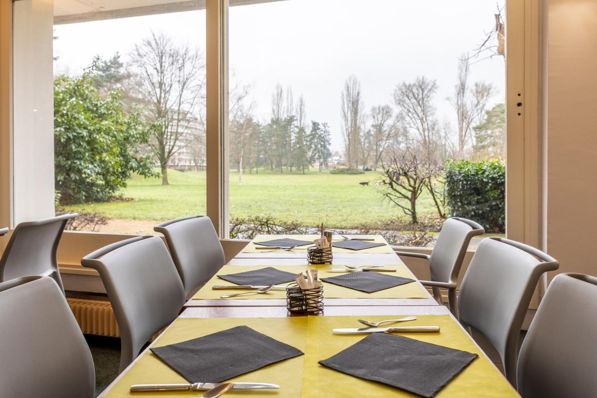 Brit Hotel Le Parc Vichy Bellerive-sur-Allier Buitenkant foto