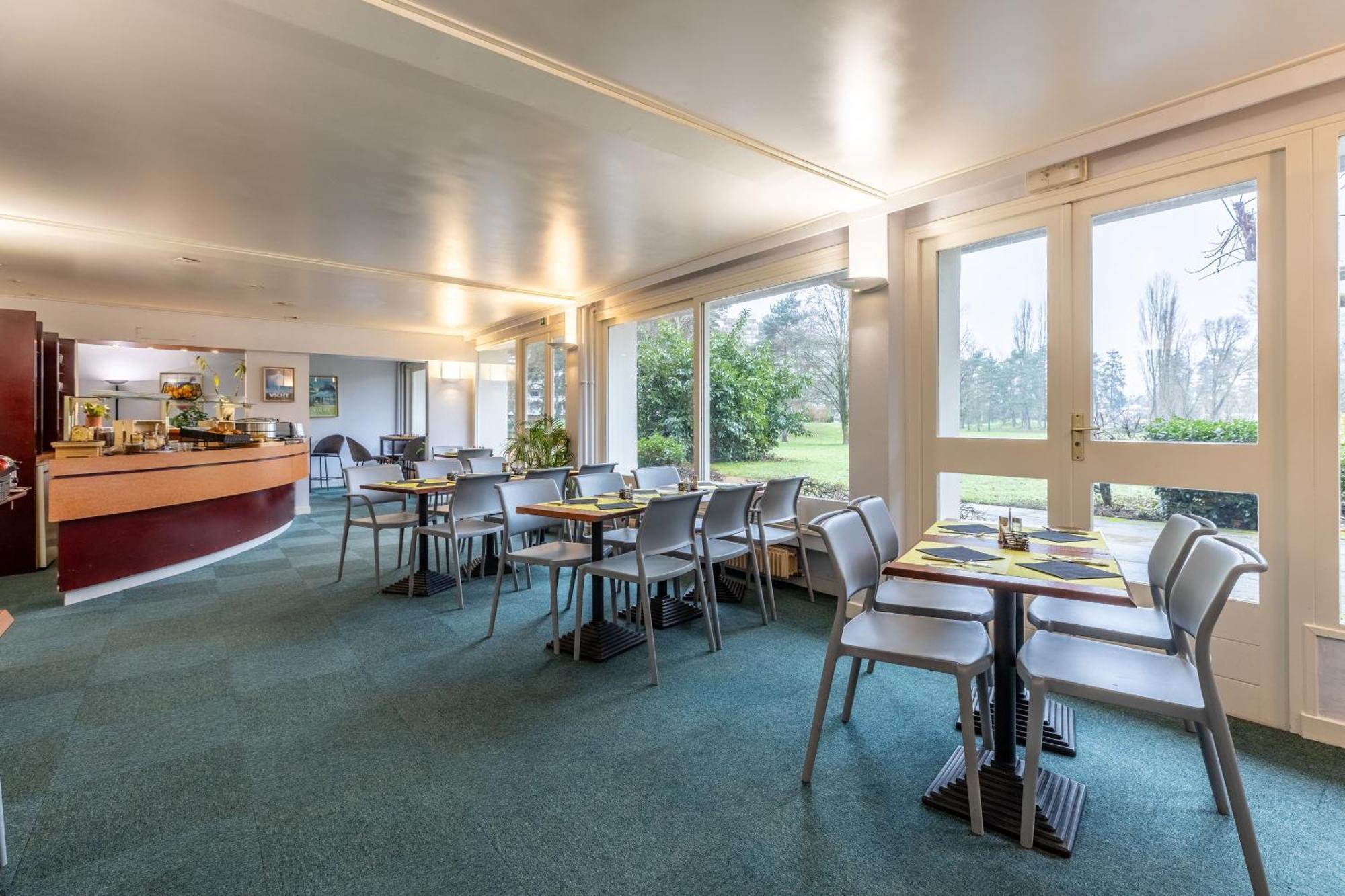 Brit Hotel Le Parc Vichy Bellerive-sur-Allier Buitenkant foto