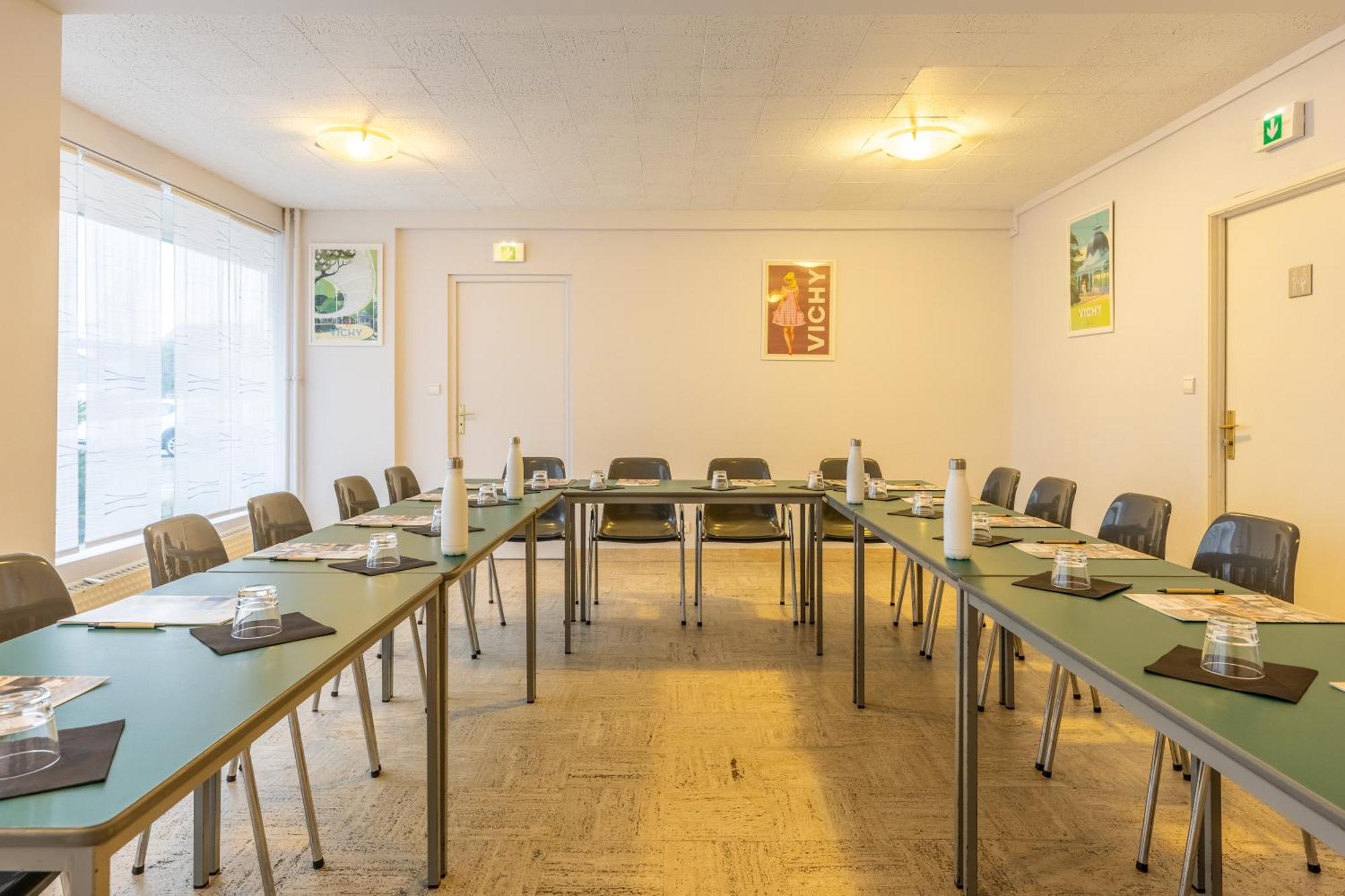 Brit Hotel Le Parc Vichy Bellerive-sur-Allier Buitenkant foto