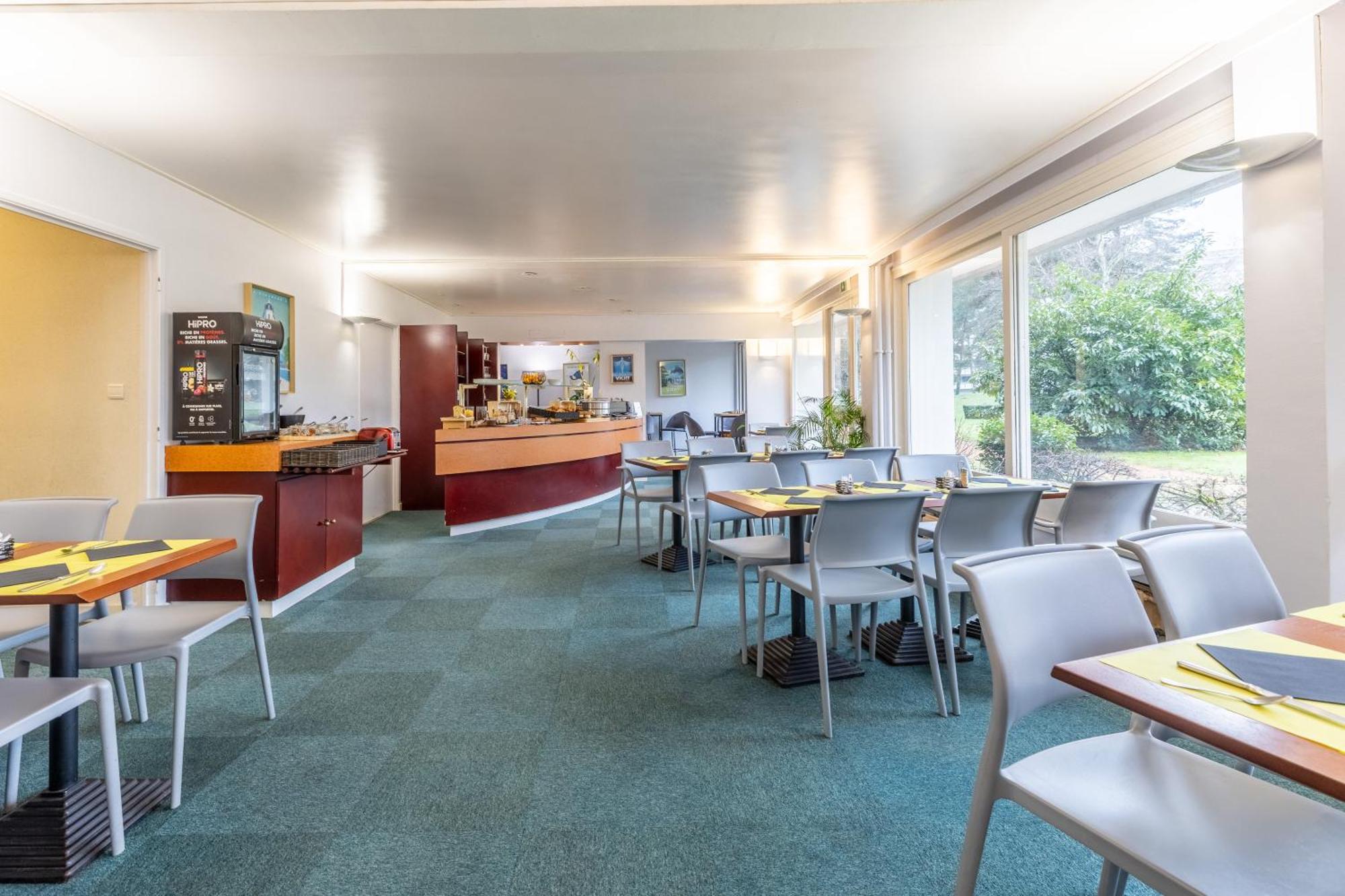 Brit Hotel Le Parc Vichy Bellerive-sur-Allier Buitenkant foto